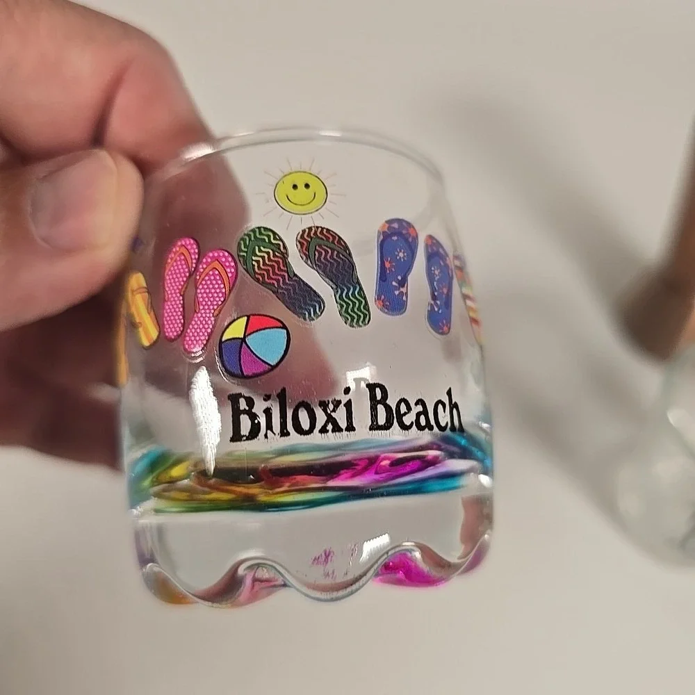 4 Assorted Shot‎ Glasses & 1 X 1.5 Oz Jigger Bar Starters Beach Theme
